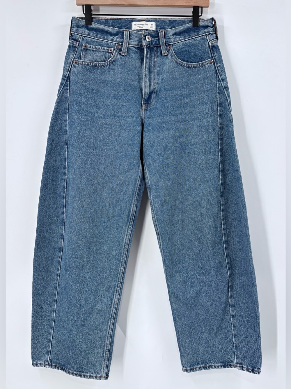 Abercrombie & Fitch Women's Mid Rise Barrel Jeans